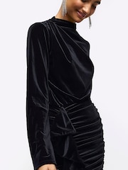 River Island Black Velvet Ruched Jersey Mini Dress - Image 4 of 6
