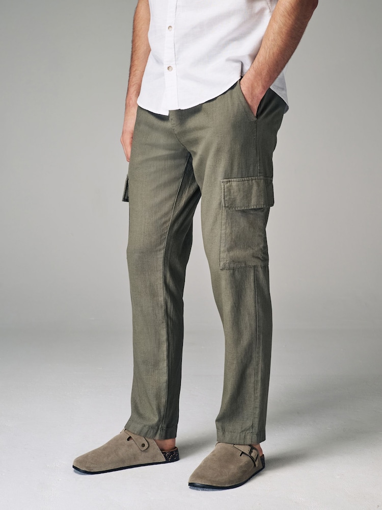 Khakigrün - Cargohose aus Leinen und Baumwolle mit elastischem Kordelzug - Bild 1 von 10 Khakigrün - Cargohose aus Leinen und Baumwolle mit elastischem Kordelzug - Bild 1 von 10