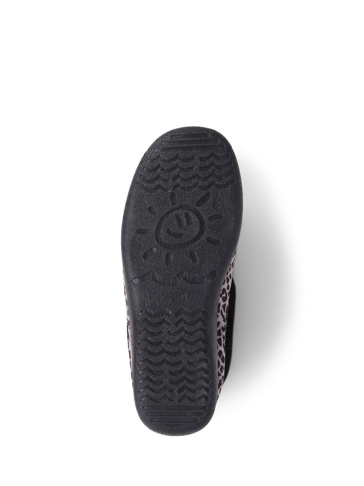 Pavers Grey Leopard Print Casual Slippers - Image 5 of 5 Pavers Grey Leopard Print Casual Slippers - Image 5 of 5