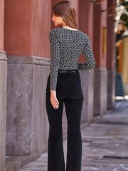 Sosandar Black Twist Neckline Fitted Top - Image 4 of 4