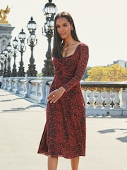 Sosandar Red Sweetheart Neck Midi Dress - Image 4 of 5