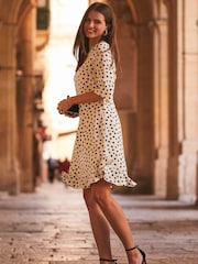 Sosandar White Ruffle Hem Shift Dress - Image 2 of 4