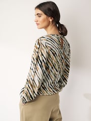 Khaki/Green bedruckt - Langärmelige, strukturierte Bluse mit Rundhalsausschnitt und Manschetten - Bild 3 von 7