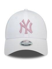 New Era® Womens New York Yankees Logo 9FORTY 100% Cotton White Cap - Image 4 of 5