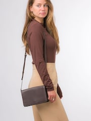 Braun - Pure Luxuries London Gwen Umhängetasche aus Nappaleder - Bild 6 von 7