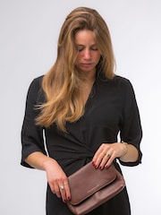 Pure Luxuries London Jazmine Nappa Leather Grab Clutch Bag - Image 8 of 8