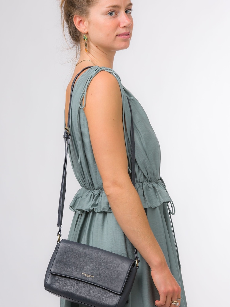 Pure Luxuries London Charlotte Nappa Leather Cross-Body Bag - Image 2 of 7 Pure Luxuries London Charlotte Nappa Leather Cross-Body Bag - Image 2 of 7