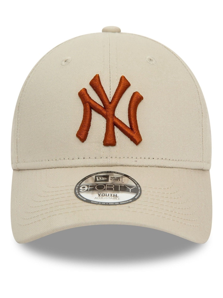 Marrón tostado - Gorra básica de algodón 100 % con diseño de los New York Yankees para niños 9 FORTY de New Era® - Imagen 1 de 5