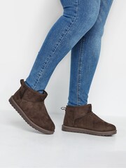 Yours Curve Brown Extra-Wide Fit Faux Fur Boots - Image 5 of 5