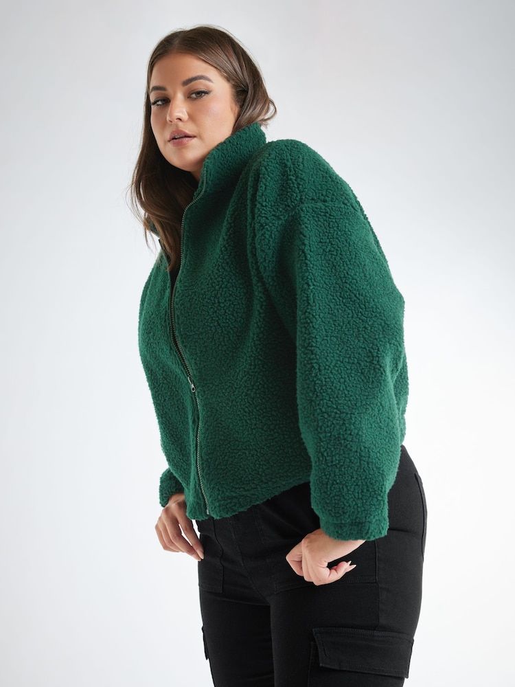 Grün - Yours Curve Cropped-Oberteil aus Teddyfleece mit Kapuze - Bild 2 von 3