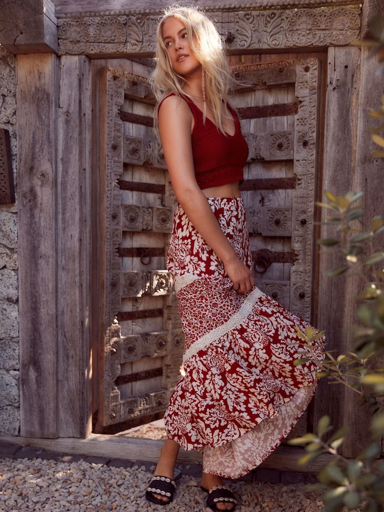 Red Spliced Print Textured Maxi Skirt With Crochet Trim - Image 2 of 7