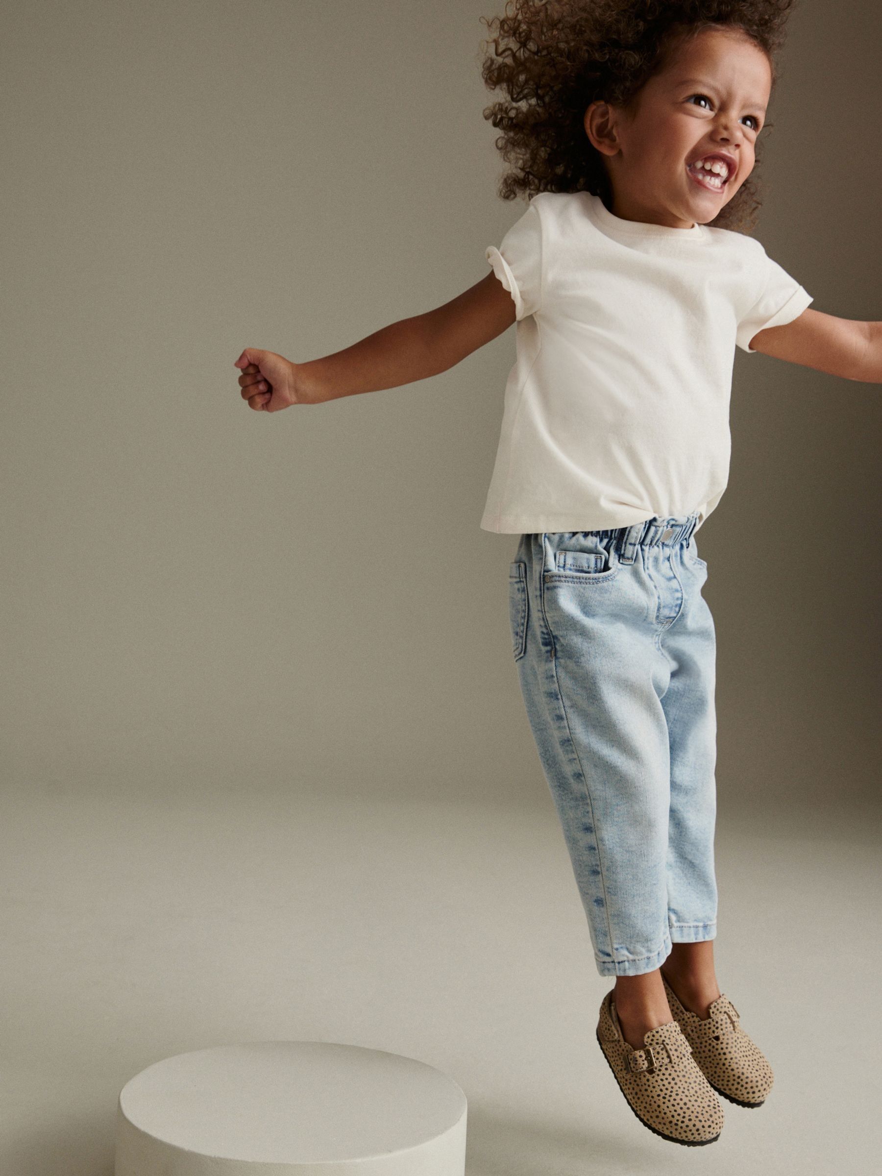 Jean Mom Pour Fille - Coupe Décontractée, Taille élastique, Ourlets à Revers - NEXT