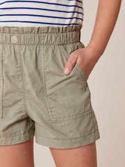 Khakigrün - Shorts aus Baumwollpopeline (3–16 Jahre) - Bild 4 von 7
