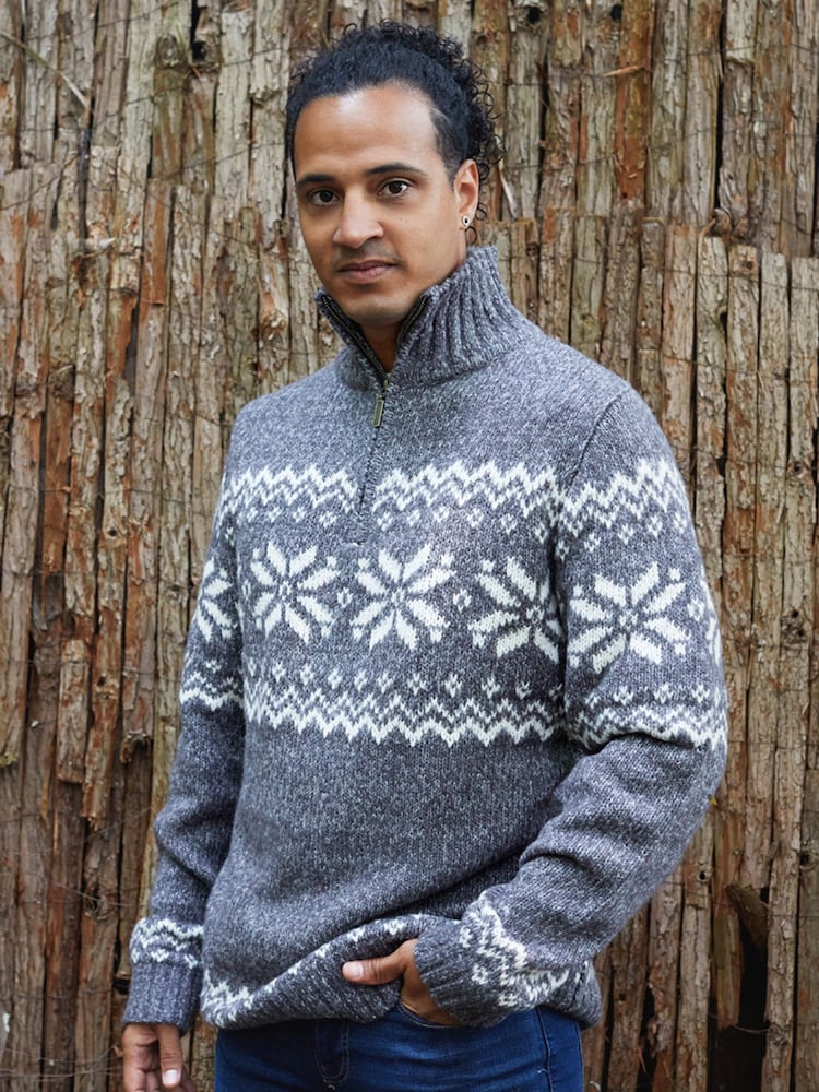 The Little Tailor Mens Cosy Quarter Zip Fairisle Pattern Knitted Christmas Jumper - صورة 1 من 5 The Little Tailor Mens Cosy Quarter Zip Fairisle Pattern Knitted Christmas Jumper - صورة 1 من 5