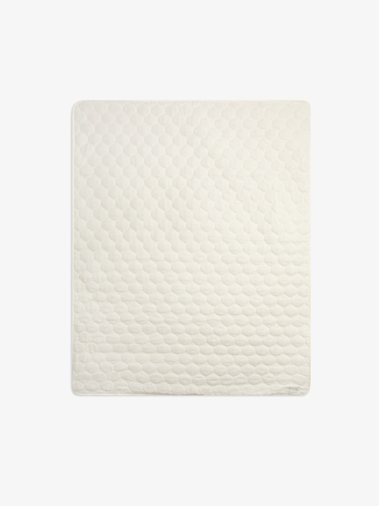 لون طبيعي - The Little Tailor Quilted Reversible Sherpa Fleece Lined Baby Blanket - Image 5 of 7