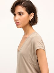 Mole Premium Modal Rich Short Sleeve Scoop Neck T-Shirt - Image 4 of 6