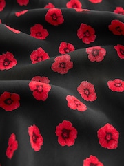 Schwarz/Blumenmuster - Langärmeliges Midikleid mit geradem Halsausschnitt - Bild 6 von 6