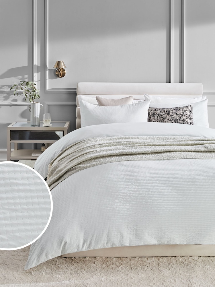 White Crinkle Gauze 300 Thread Count 100% Cotton Duvet Cover and Pillowcase Set - Image 1 of 4