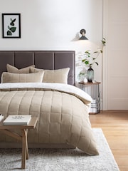 Brooklyn Quilted Velvet Duvet Cover and Pillowcase Set - Imagen 1 de 7