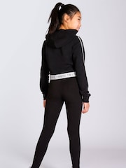 Mädchen Kurz geschnittenes Kapuzensweatshirt mit Zierband - Bild 4 von 5