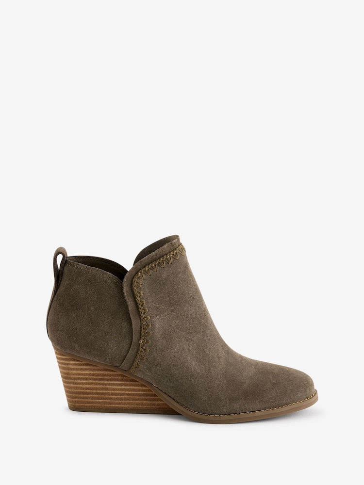 TOMS Green Kaia Wedge Boots in Canteen Suede - Image 1 of 4