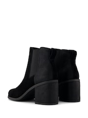 TOMS Evelyn Chelsea Boots - Image 3 of 5