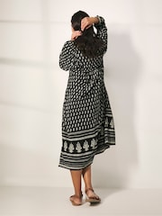 JD Williams Black Border Print Batwing Smock Maxi Dress - Image 2 of 5
