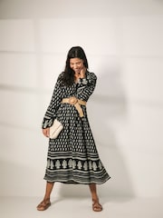 JD Williams Black Border Print Batwing Smock Maxi Dress - Image 3 of 5
