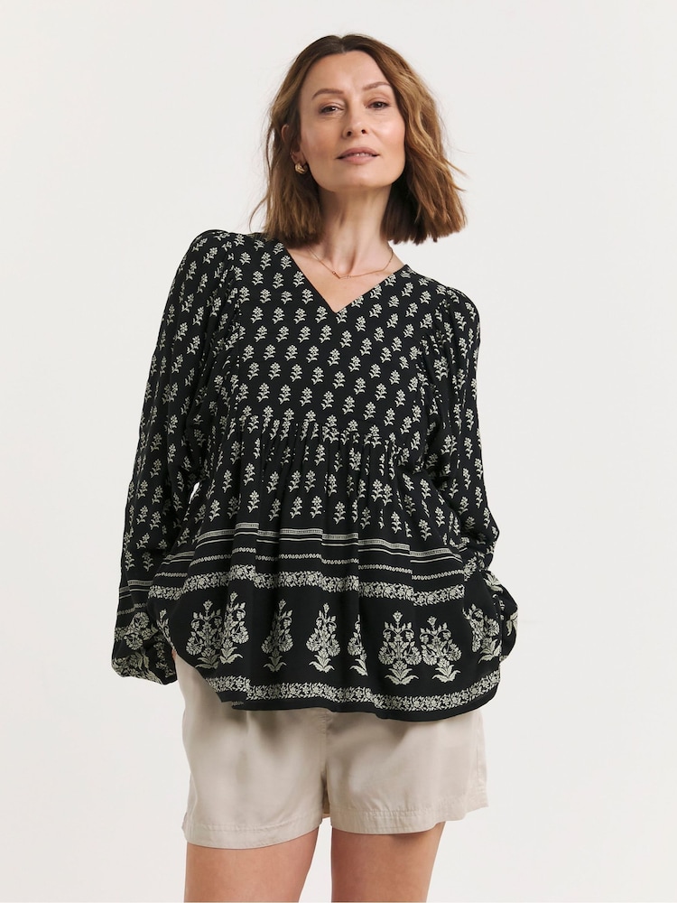 JD Williams Black Printed Batwing Smock Top - Image 1 of 5 JD Williams Black Printed Batwing Smock Top - Image 1 of 5