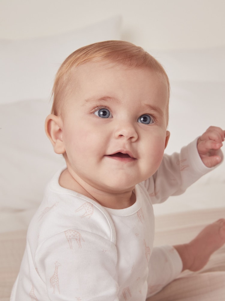 The White Company 100% Cotton Giraffe Print White Sleepsuit - Image 2 of 4