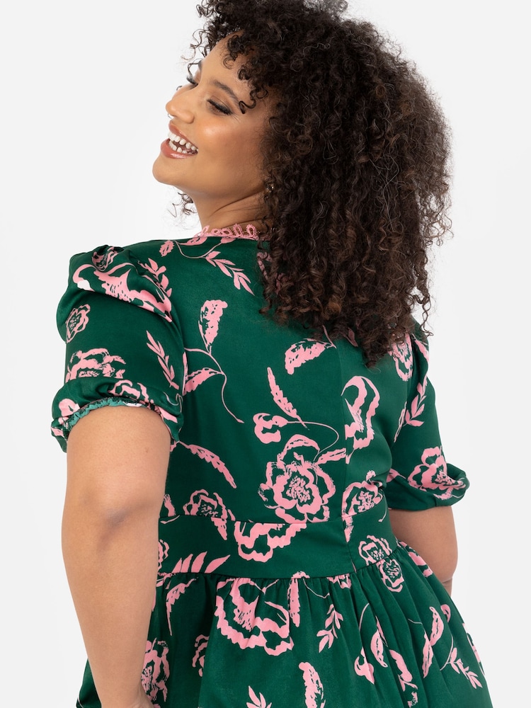 Grün - Lovedrobe Midikleid mit Puffärmeln und Stufensaum - Bild 5 von 5