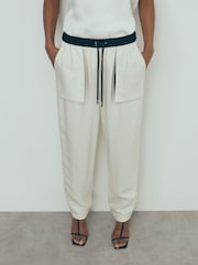 Reiss Neutral Pearl Relaxed Contrast Detail Cargo Trousers - Image 5 of 6
