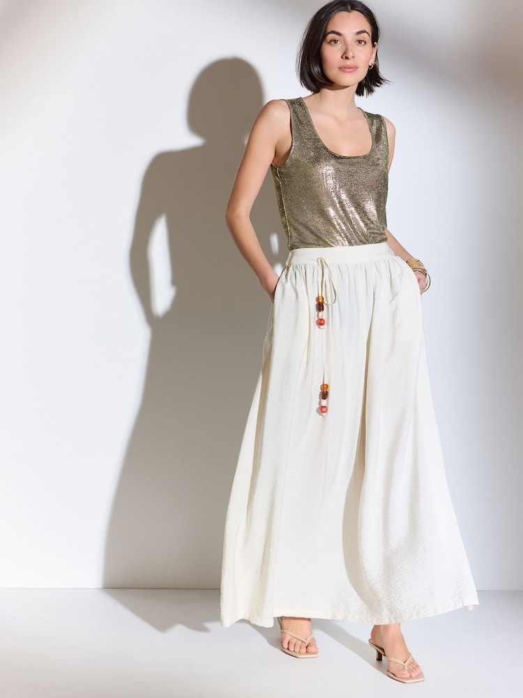 Gold - Metallic-Trägertop mit U-Ausschnitt - Bild 2 von 6 Gold - Metallic-Trägertop mit U-Ausschnitt - Bild 2 von 6