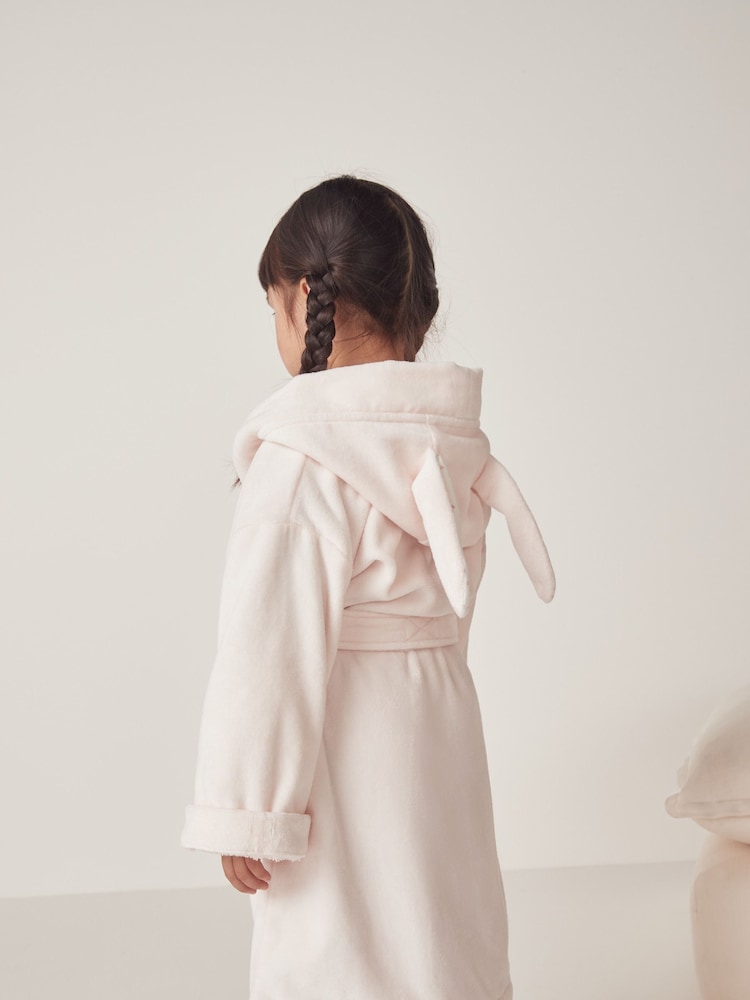 روب حمام قطن 100% بتصميم أذني أرنب وطبعة قلب وردي من The White Company - صورة 2 من 6