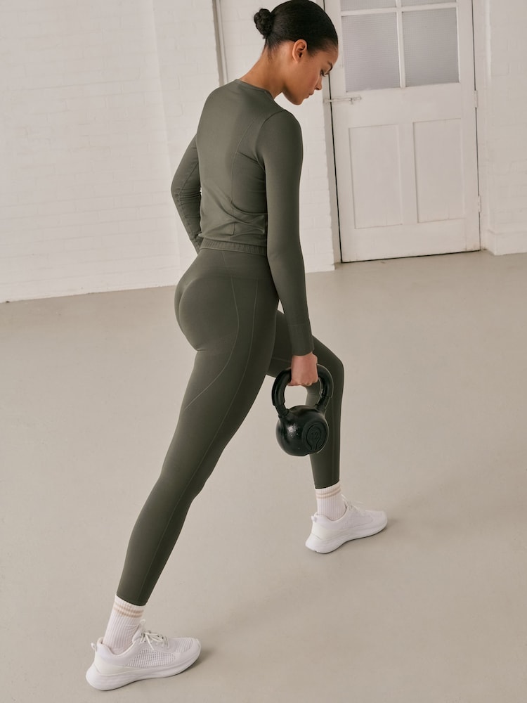 Waldgrün - Nahtlose Scrunch-Leggings - Image 1 of 9