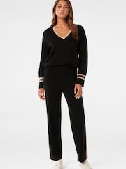 Forever New Black Hattie V-Neck Co-Ord Knit Jumper - Image 3 of 5