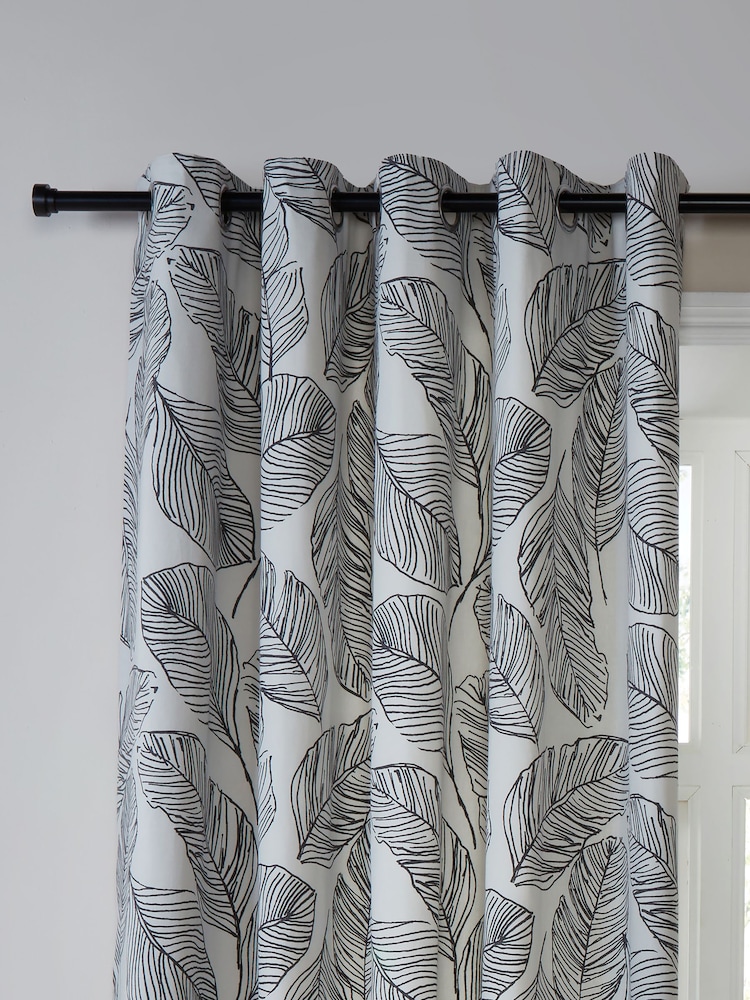Fusion Matteo 100% Cotton Pair of Eyelet Curtains - Imagem 2 de 3
