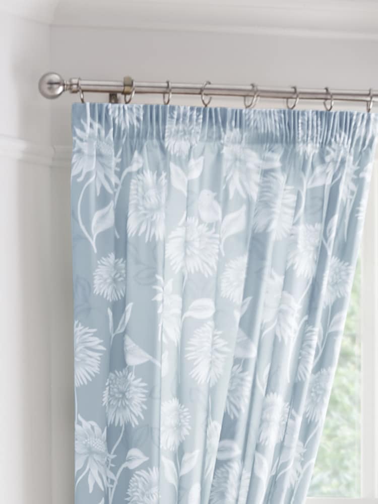 Dreams & Drapes Chrysanthemum Lined Pair of Pencil Pleat Curtains - Bild 2 von 3 Dreams & Drapes Chrysanthemum Lined Pair of Pencil Pleat Curtains - Bild 2 von 3