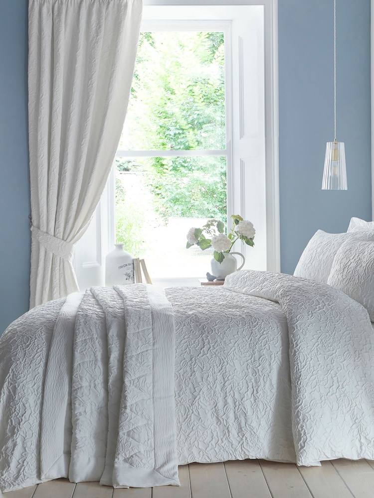 Appletree Collier Luxury Jacquard Bedspread - Imagem 2 de 3