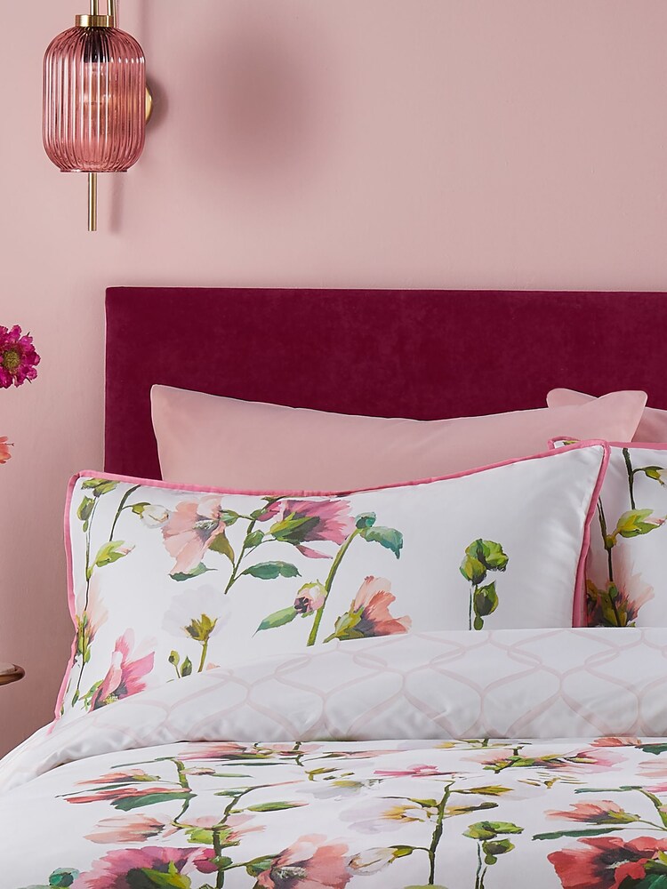 Soiree Pink Layla Luxury 500 Thread Count Duvet Cover Set - Image 2 of 5