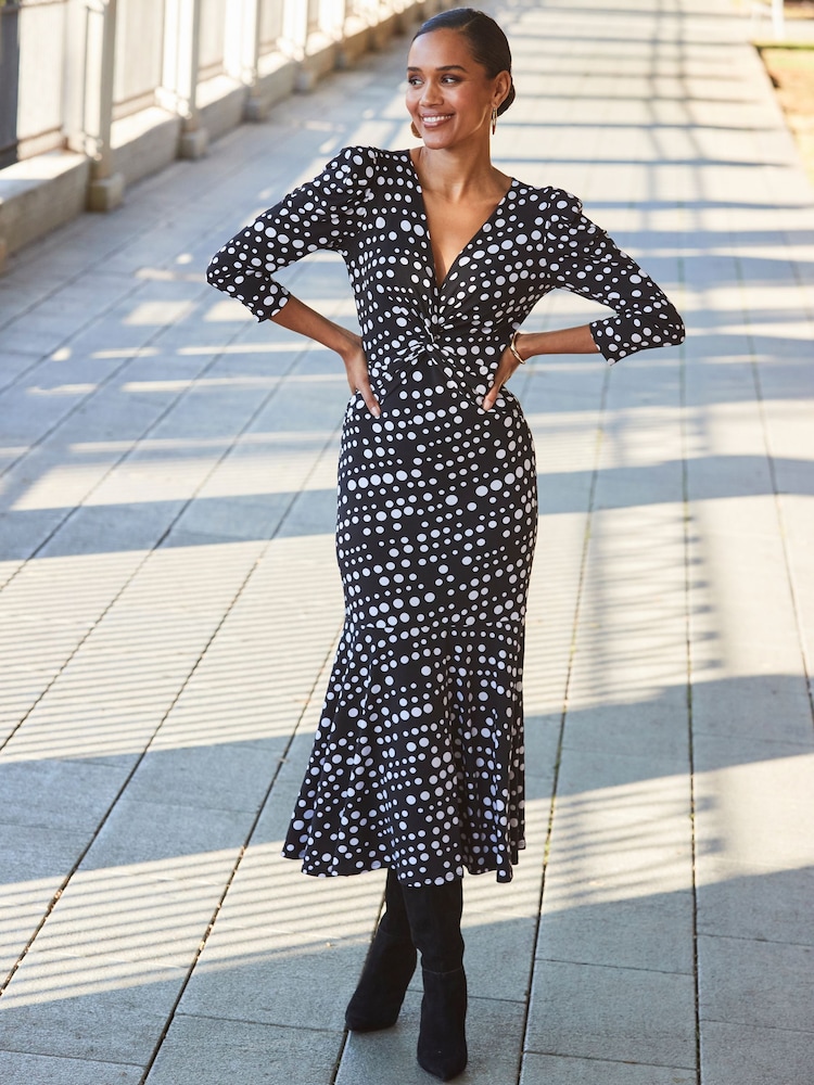 Sosandar Black Twist Front Ruched Sleeve Fit & Flare Dress - Image 1 of 5