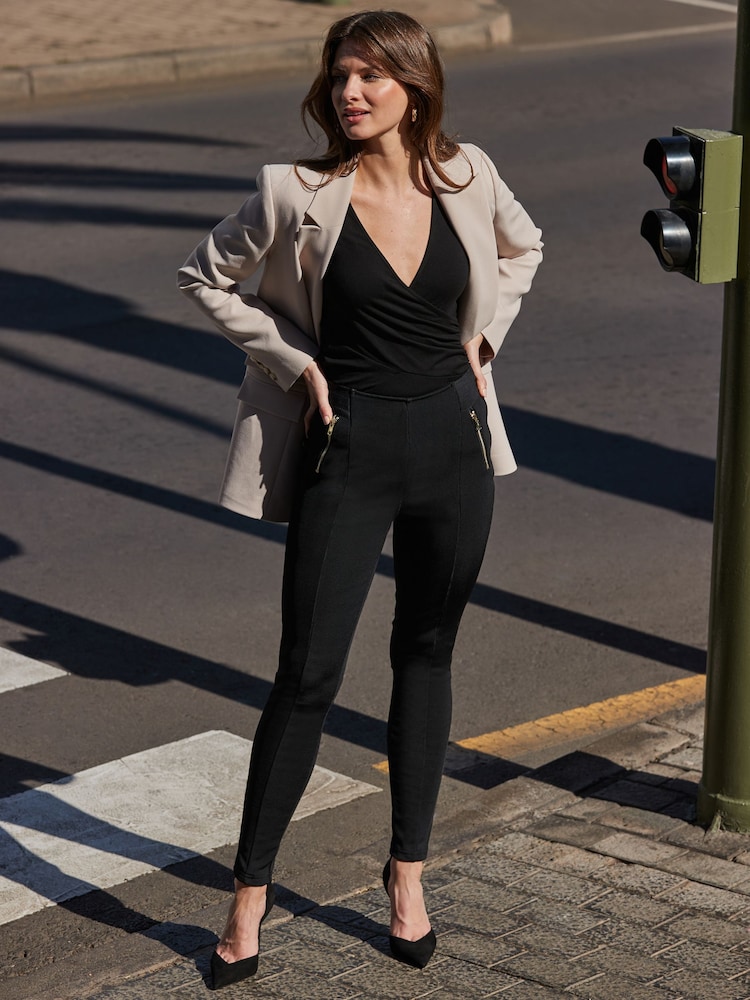 Sosandar Black Body-Sculpting Bandage Leggings - Image 1 of 5