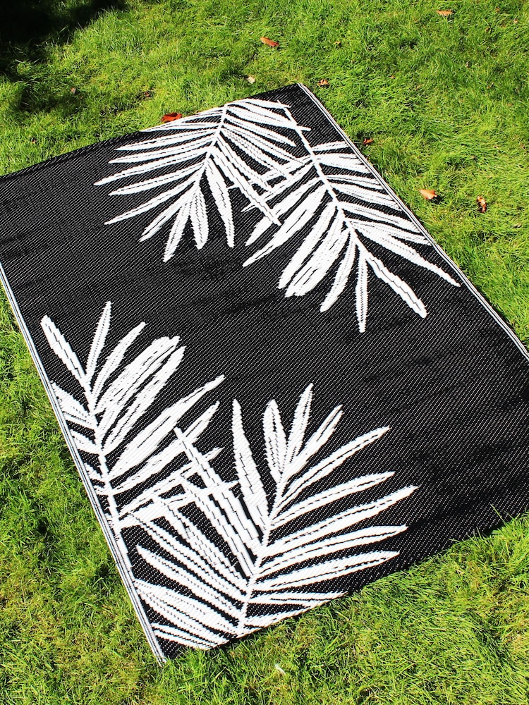 Dreams & Drapes Black Tahiti UV Resistant Outdoor Rug - Image 1 of 3
