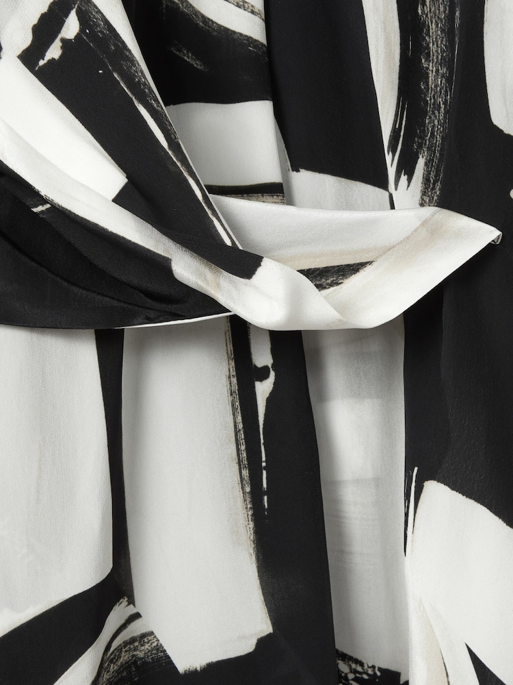 Reiss Lara Italian Cape Sleeve Mini платья - Image 6 of 6
