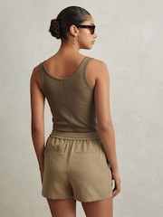 Reiss Khaki Isador Drawstring Shorts with TENCEL™ Fibers - Image 5 of 6