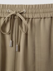 Reiss Khaki Isador Drawstring Shorts with TENCEL™ Fibers - Image 6 of 6