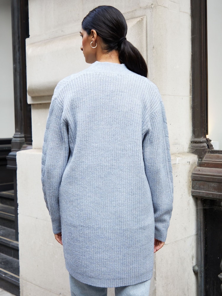 Azul claro - Cárdigan con detalle trenzado para mujer Rozanna de Threadbare - Imagen 2 de 5 Azul claro - Cárdigan con detalle trenzado para mujer Rozanna de Threadbare - Imagen 2 de 5