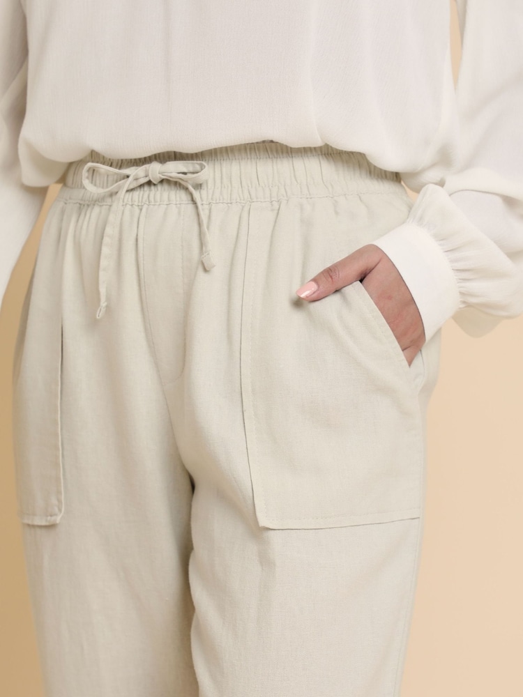 Threadbare Cream Petite Linen Blend Tapered Trousers - Image 4 of 4