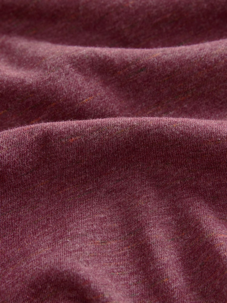 Burgundy/Charcoal/Ecru - حزمة من 3 تيشرتات - صورة 12 من 12 Burgundy/Charcoal/Ecru - حزمة من 3 تيشرتات - صورة 12 من 12