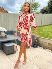 AX Paris Burnt Orange Abstract Print Gathered Wrap Shirt Mini Dress - Image 4 of 4
